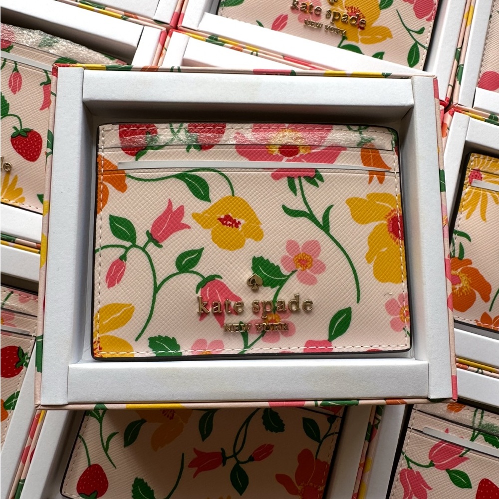 ❤️❤️❤️Kate Spade Floral Card Holder❤️❤️❤️ - Picture 1 of 4